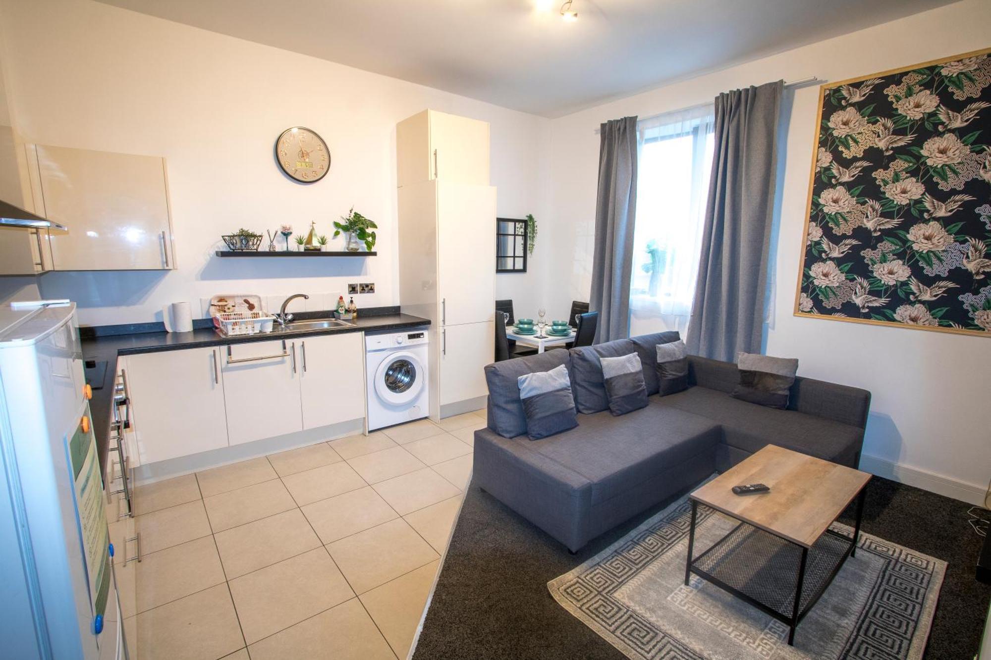 Ideal For Groups - Modern 2 Bedroom Apartment - Free Parking, Transit Links, Close To Stadiums Manchester Exterior photo